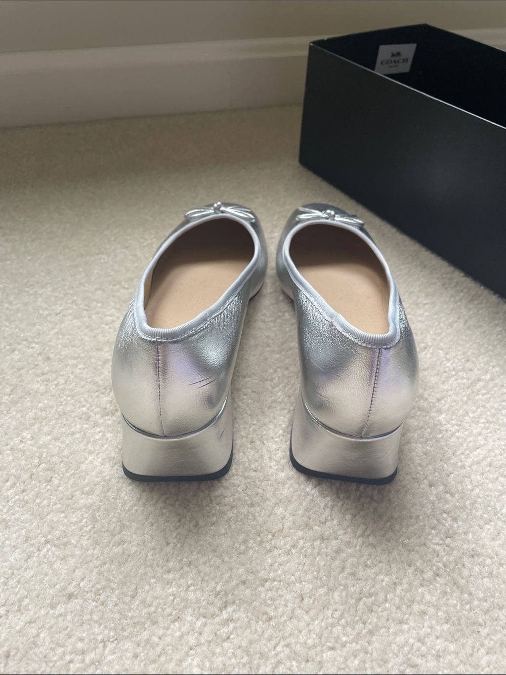 Coach Metallic Silver Ballet Flats with Bow Accent NEW! Never worn! - Picture 6 of 9